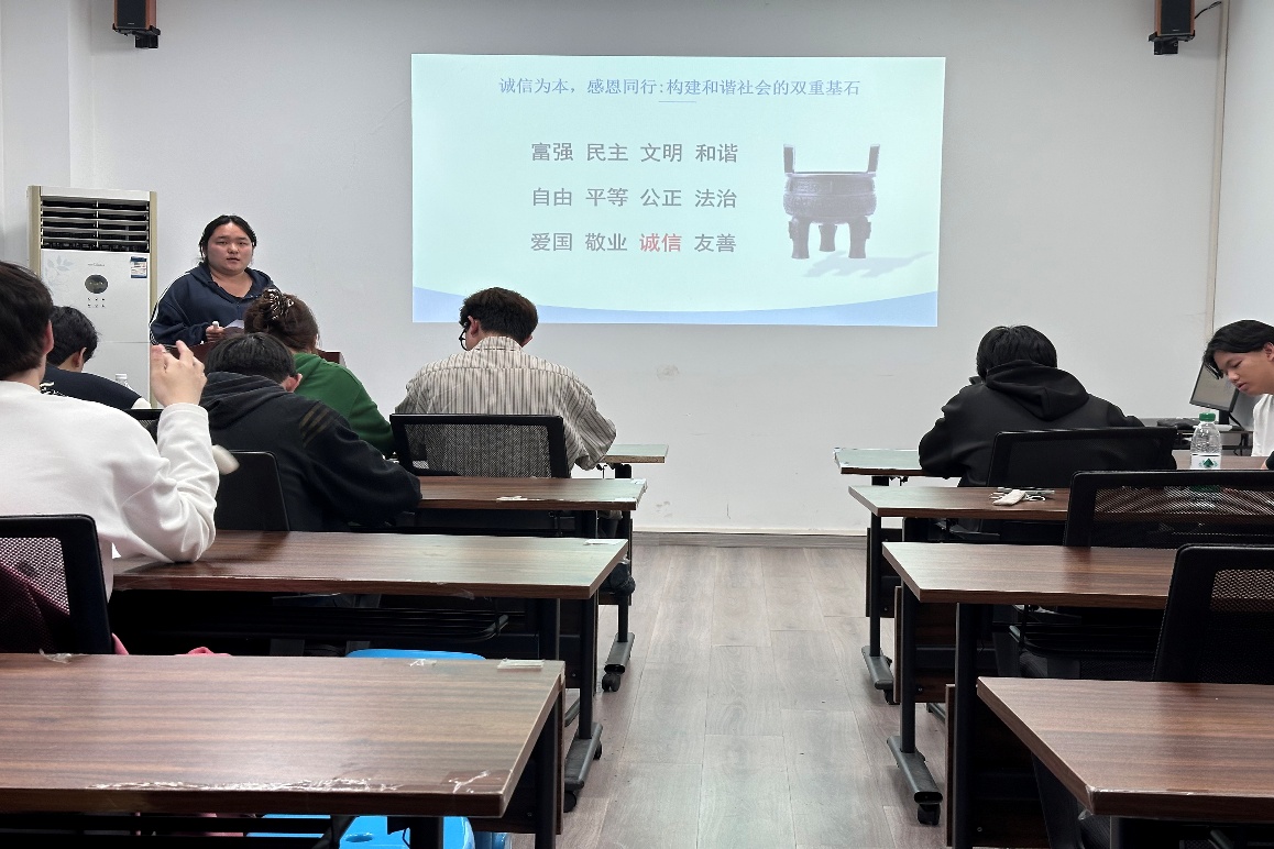 会议室里的人们AI 生成的内容可能不正确。